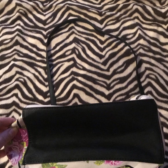 Betsey Johnson Handbag Great Condition - Picture 4 of 6